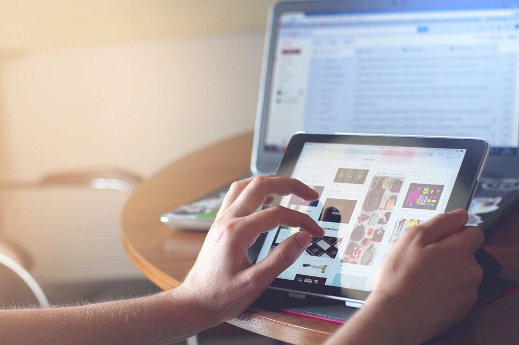 チャットボットだけでネット通販が完結する時代がやってくる？｜人工知能を搭載した製品・サービスの比較一覧・導入活用事例・資料請求が無料でできるAIポータルメディア