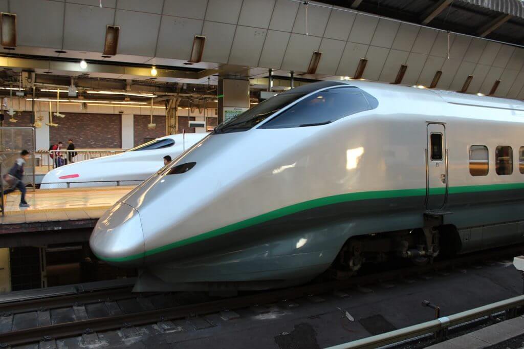 JR、私鉄など鉄道分野でのチャットボット活用が広がる｜人工知能を搭載した製品・サービスの比較一覧・導入活用事例・資料請求が無料でできるAIポータルメディア