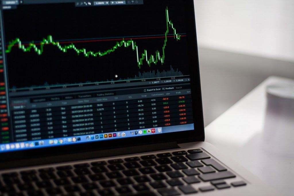 「AIの株価予測」による株取引が主流になる？株価予測アプリも徹底比較｜人工知能を搭載した製品・サービスの比較一覧・導入活用事例・資料請求が無料でできるAIポータルメディア