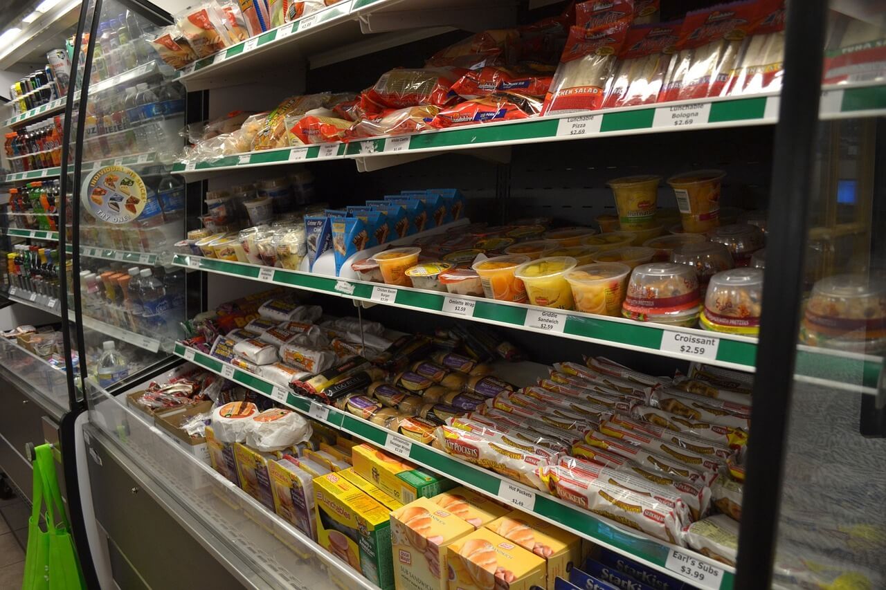 食品業界での業務効率化を実現するIoTの活用事例とは？｜人工知能を搭載した製品・サービスの比較一覧・導入活用事例・資料請求が無料でできるAIポータルメディア